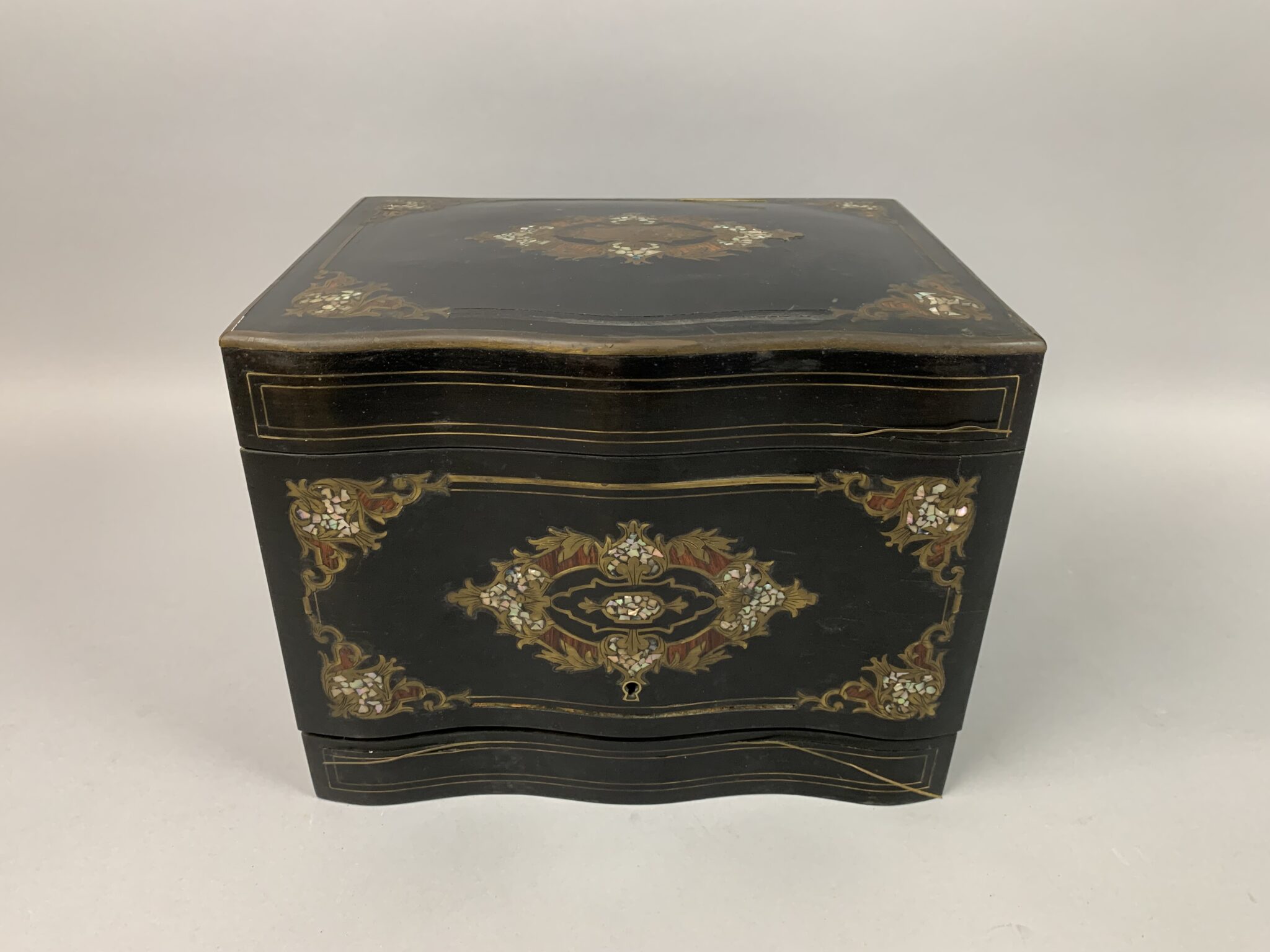 Lot 204