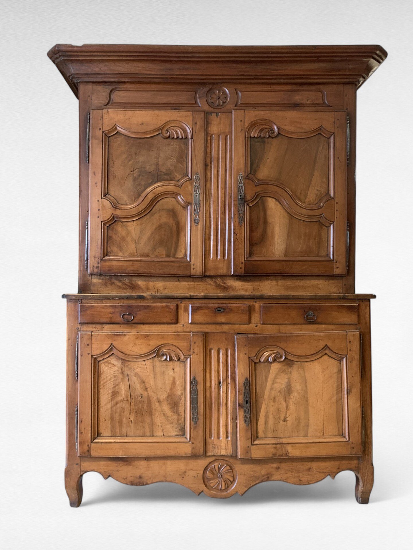 Lot 208