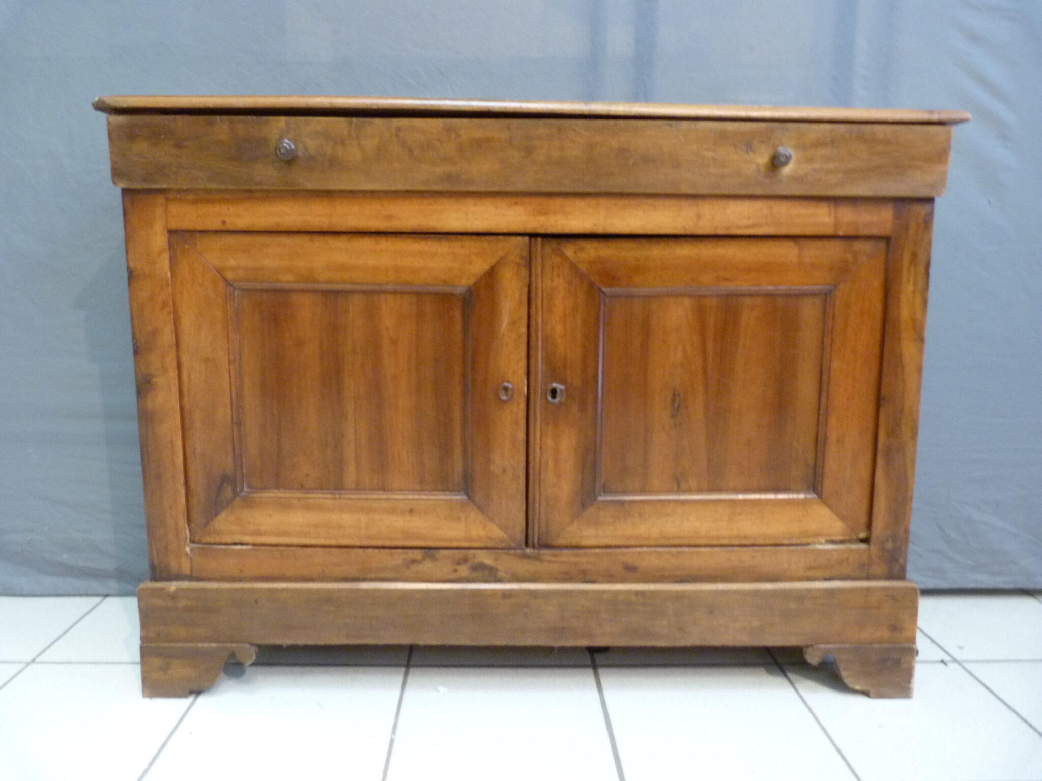 Lot 215