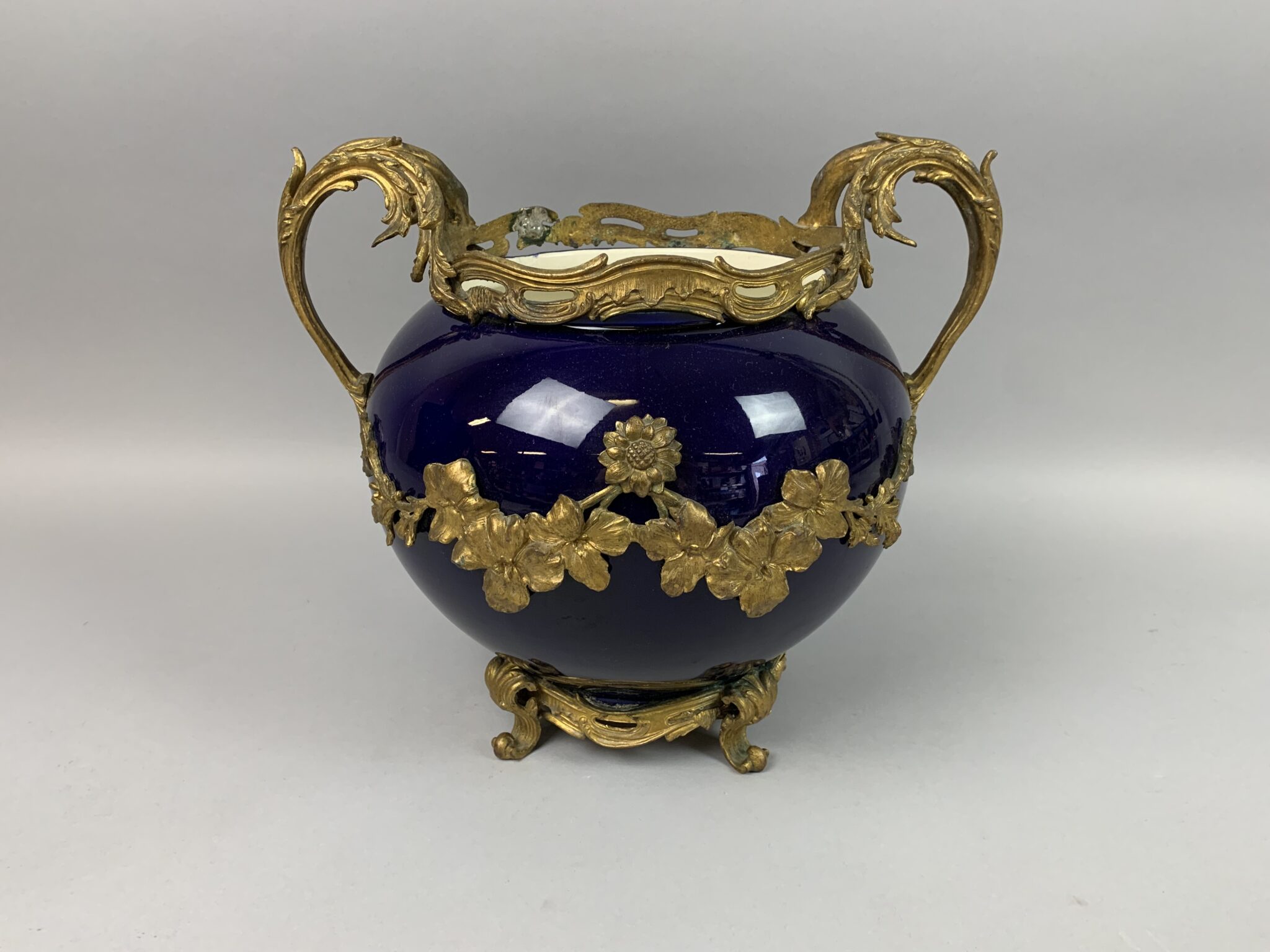 Lot 253