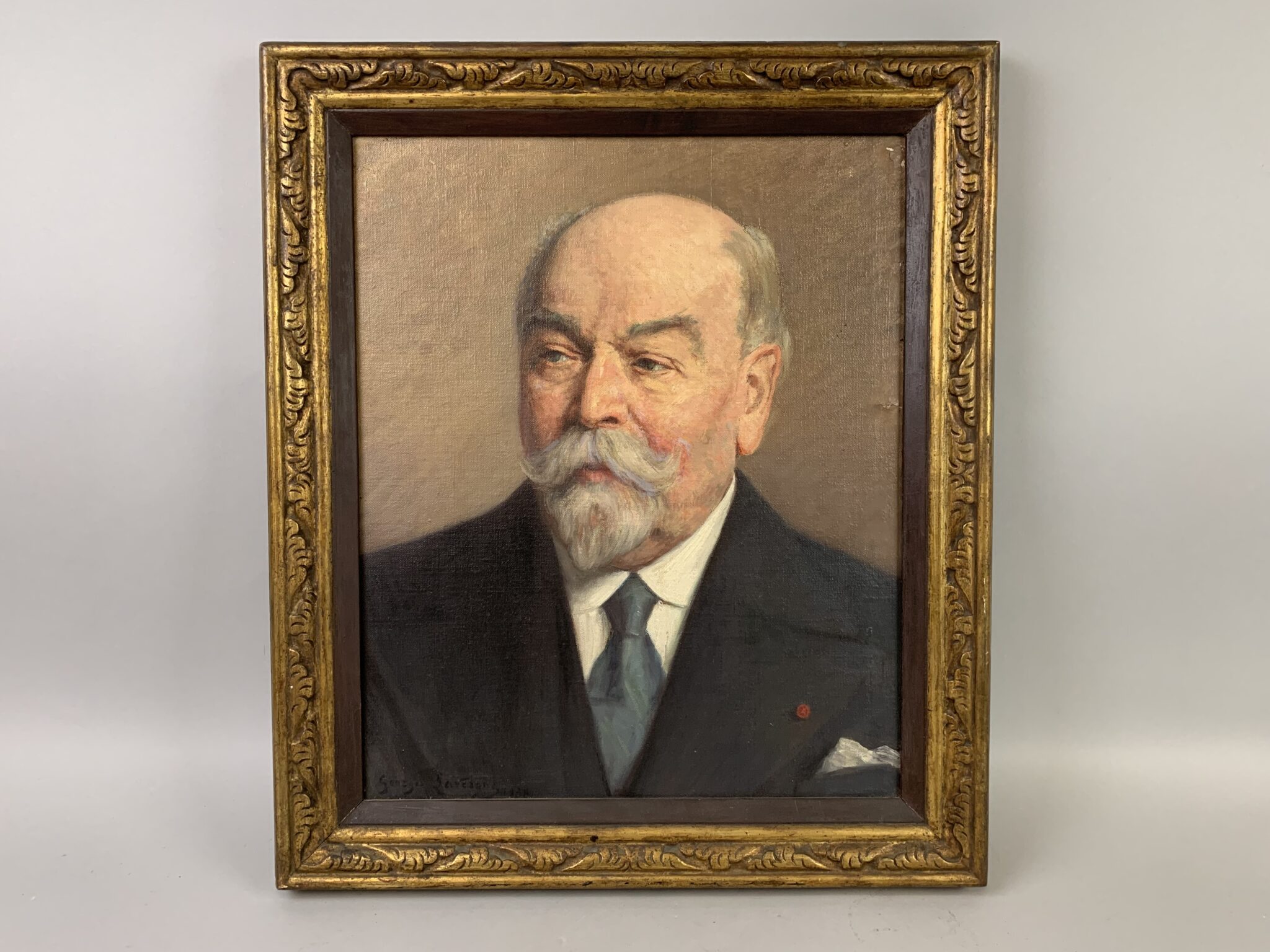 Lot 380