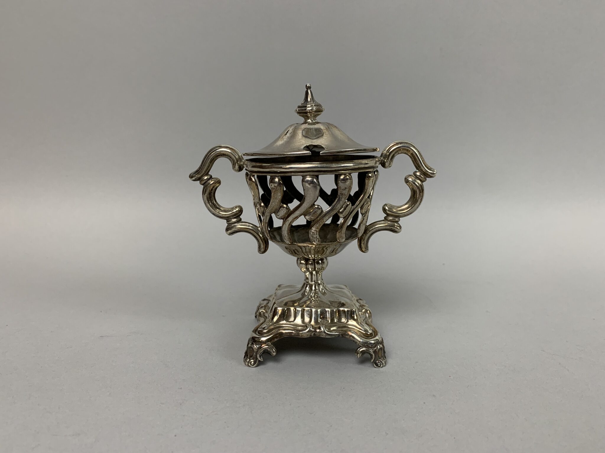 Lot 98